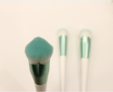 化妝刷一般都有哪些材質(zhì)呢？