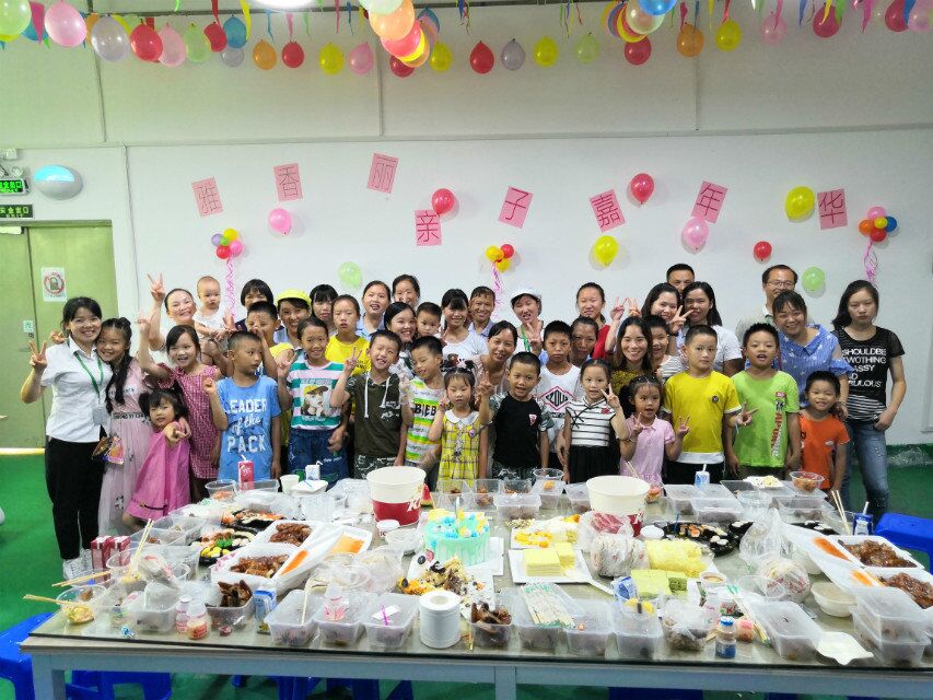 當(dāng)生產(chǎn)旺季迎來(lái)小候鳥(niǎo)，雅香麗百忙之中為員工舉辦親子活動(dòng)