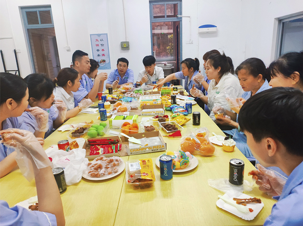 雅香麗化妝用品（深圳）有限公司每月生日會(huì)福利！