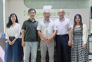 共建美好社會(huì)丨慈善與發(fā)展同行，愛(ài)心與責(zé)任并肩，鵬灣公益走訪(fǎng)理事企業(yè)深圳市雅香麗集團(tuán)