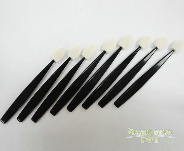 定制成套化妝刷時，如何平衡價格與質(zhì)量？