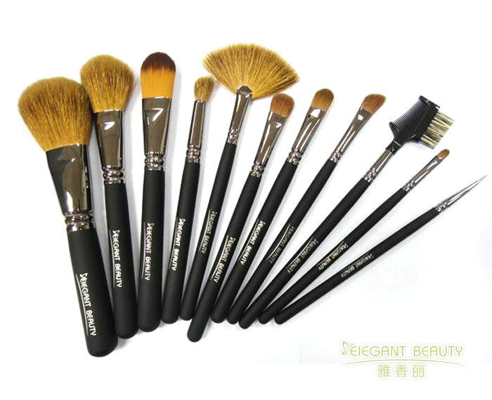 化妝刷工廠的刷毛裁剪技術如何保證刷毛端面平整？